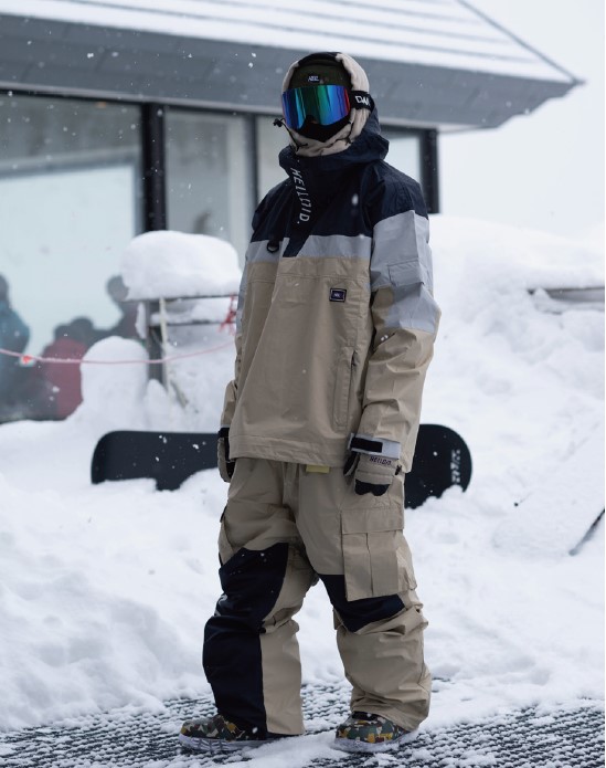 HELLOID スノーボードウェア アノラック ユニセックス Mサイズ 17-18 スポーツ HELLOID スノーボードウェア アノラック ユニ